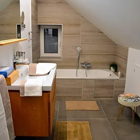 Bed & Breakfast Plumes Et Pinceaux