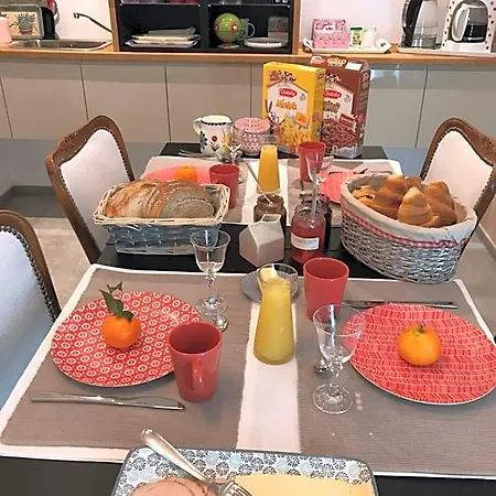 Bed & Breakfast Plumes Et Pinceaux